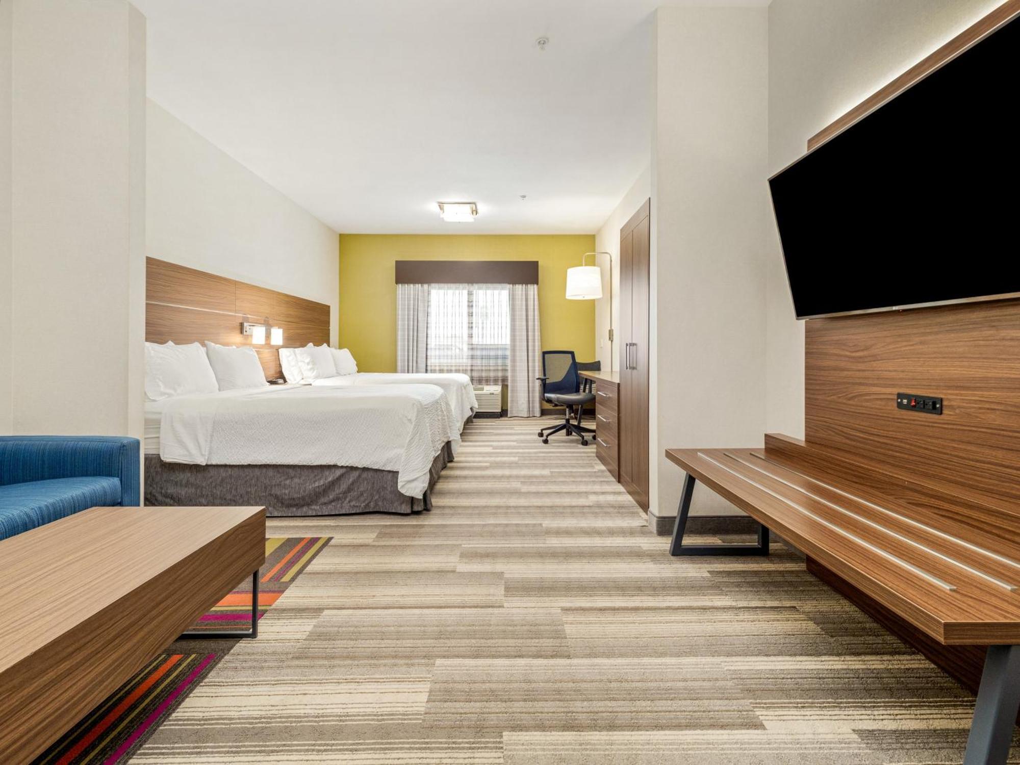 Holiday Inn Express & Suites Medicine Hat By Ihg Exterior foto