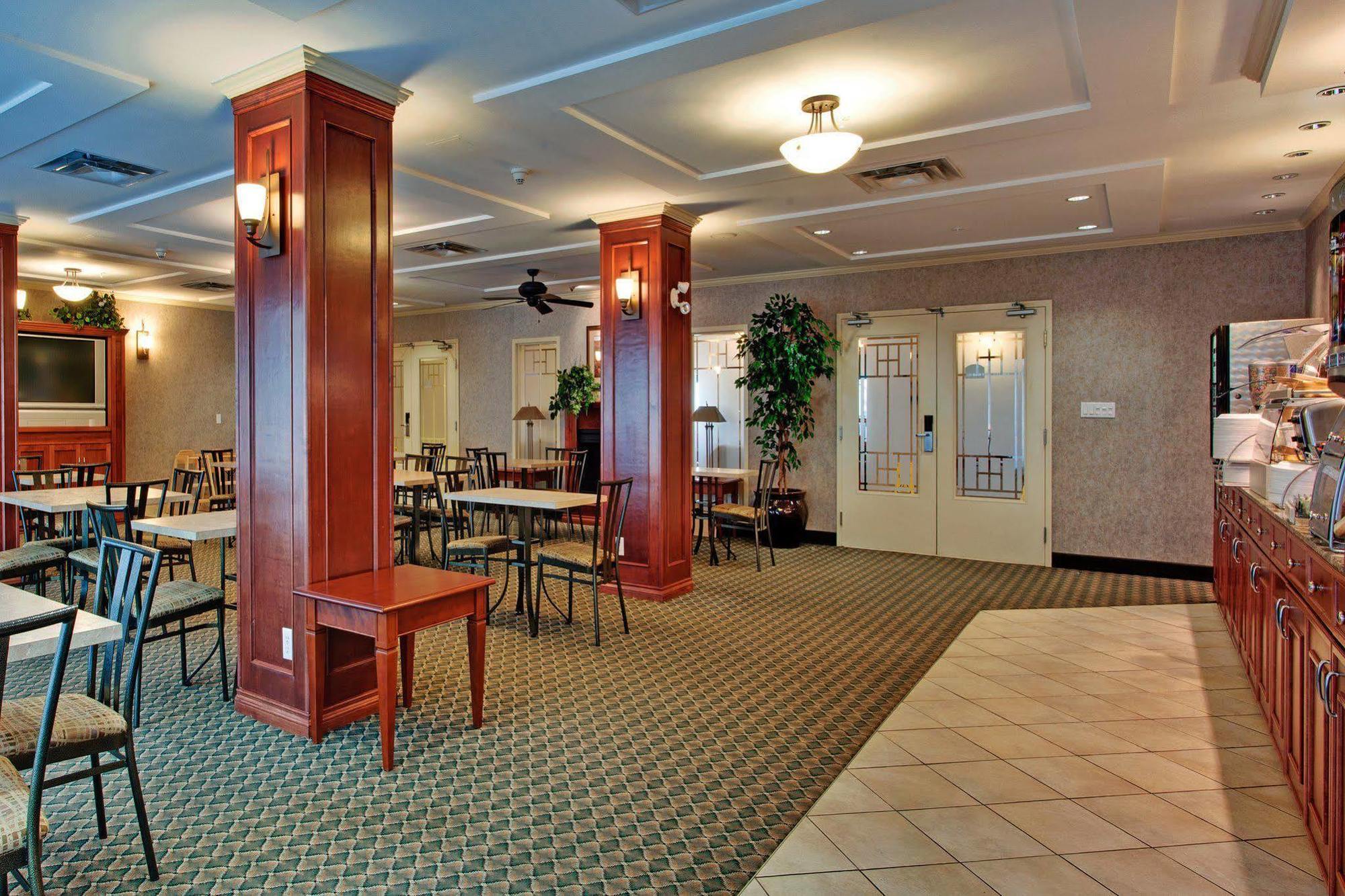 Holiday Inn Express & Suites Medicine Hat, An Ihg Hotel Restaurant foto